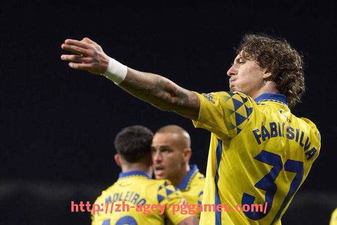 pg电子在线下载-世俱杯比赛中快速回防效率与最终失球数之间的相关数据对照